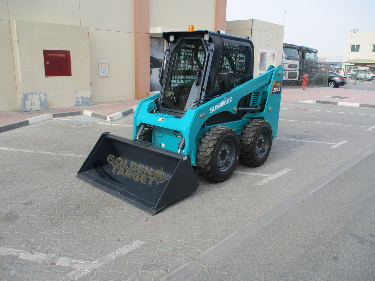 SUNWARD SWL2820 Skid Steer - Міні-навантажувач: фото 2 SUNWARD SWL2820 Skid Steer - Міні-навантажувач: фото 2