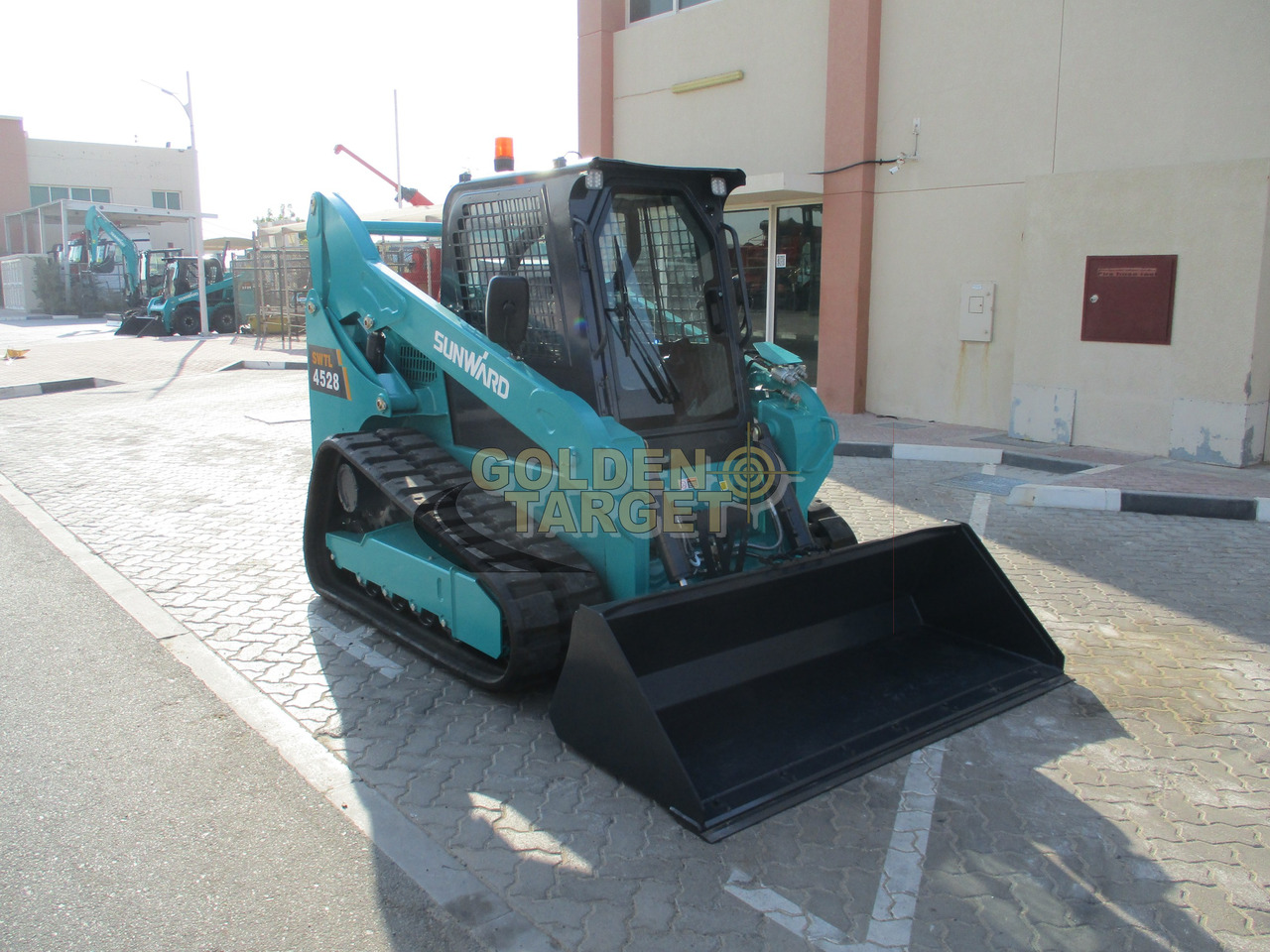 SUNWARD SWTL 4528 Rubber Tracks Skid Steer - Міні-навантажувач: фото 1 SUNWARD SWTL 4528 Rubber Tracks Skid Steer - Міні-навантажувач: фото 1