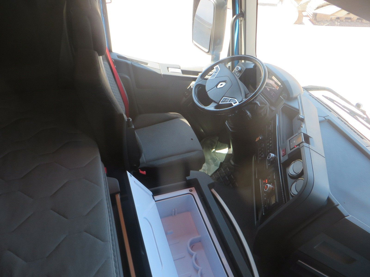 Тягач Renault T480 SC 4x2Tractor SELECTION: фото 18