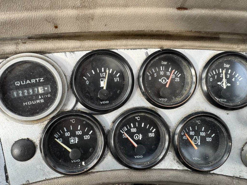 Дизельний навантажувач Svetruck 13,6- 1200: фото 12