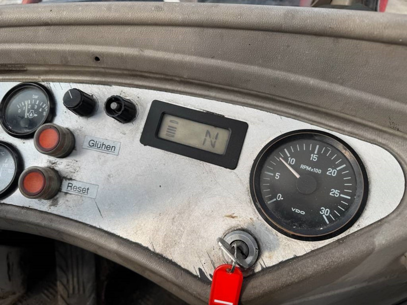 Дизельний навантажувач Svetruck 13,6- 1200: фото 13