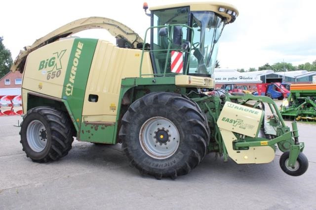 Krone BiG X 650 - Кормозбиральний комбайн: фото 1 Krone BiG X 650 - Кормозбиральний комбайн: фото 1