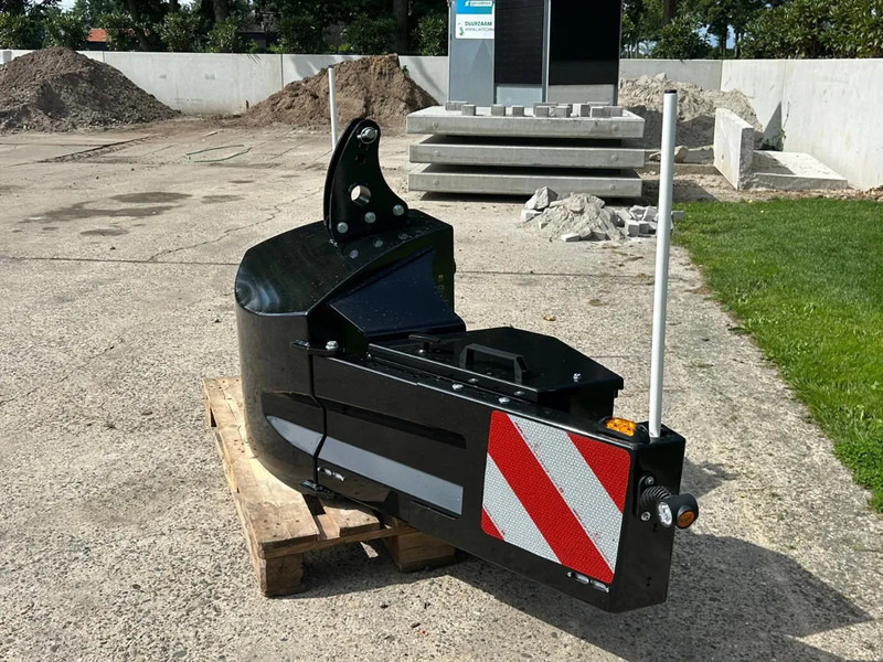 Fendt Frontbumper Frontblok Gewicht NIEUW - Трактор: фото 5 Fendt Frontbumper Frontblok Gewicht NIEUW - Трактор: фото 5
