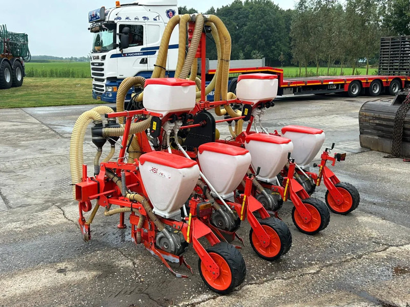 Gaspardo Gaspardo SP540 Maiszaaimachine 4 rijer Zaaimachine - Посівна техніка: фото 5 Gaspardo Gaspardo SP540 Maiszaaimachine 4 rijer Zaaimachine - Посівна техніка: фото 5