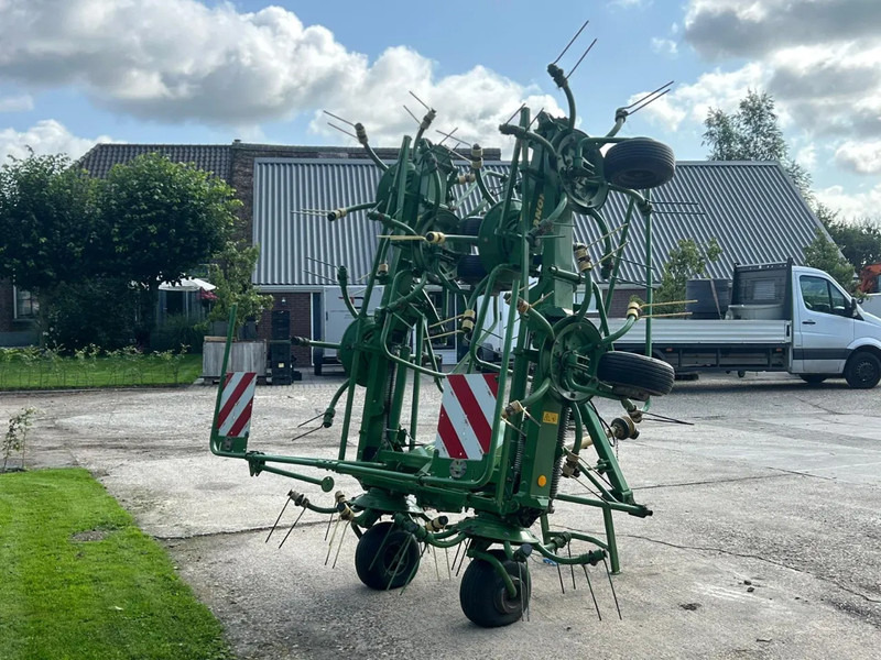 Krone KW 8.82/8 Schudder 8 elements Schudder - Сіноворушилка: фото 4 Krone KW 8.82/8 Schudder 8 elements Schudder - Сіноворушилка: фото 4