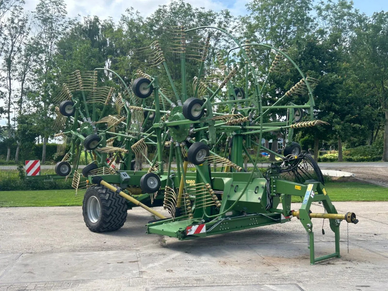 Krone Krone swadro 1400 Plus Zwadhark 4 rotor hark - Сіноворушилка: фото 2 Krone Krone swadro 1400 Plus Zwadhark 4 rotor hark - Сіноворушилка: фото 2