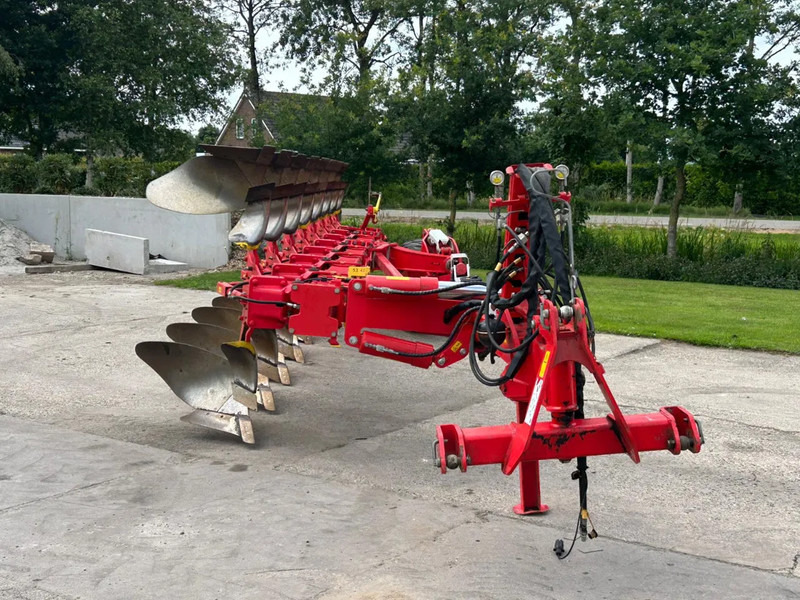 Pottinger 8 schaar wentelploeg getrokken Servo S 6.50 P N 8 Schar 8102/46W - Плуг: фото 4 Pottinger 8 schaar wentelploeg getrokken Servo S 6.50 P N 8 Schar 8102/46W - Плуг: фото 4