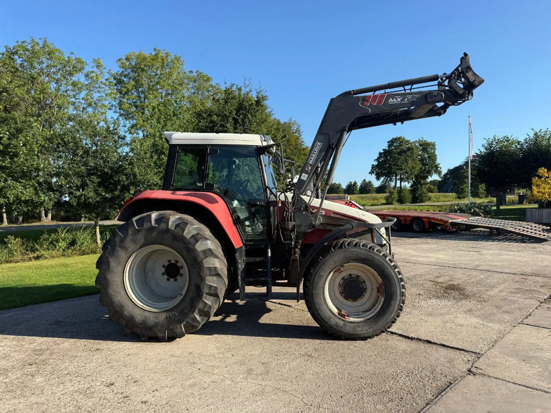 Steyr 9105 A 9105 A Voorlader Steyr Case - Трактор: фото 1 Steyr 9105 A 9105 A Voorlader Steyr Case - Трактор: фото 1