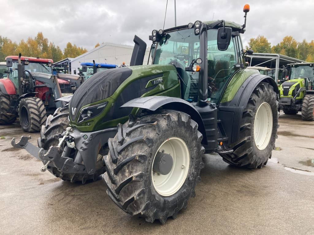 Valtra T 234 - Трактор: фото 1 Valtra T 234 - Трактор: фото 1