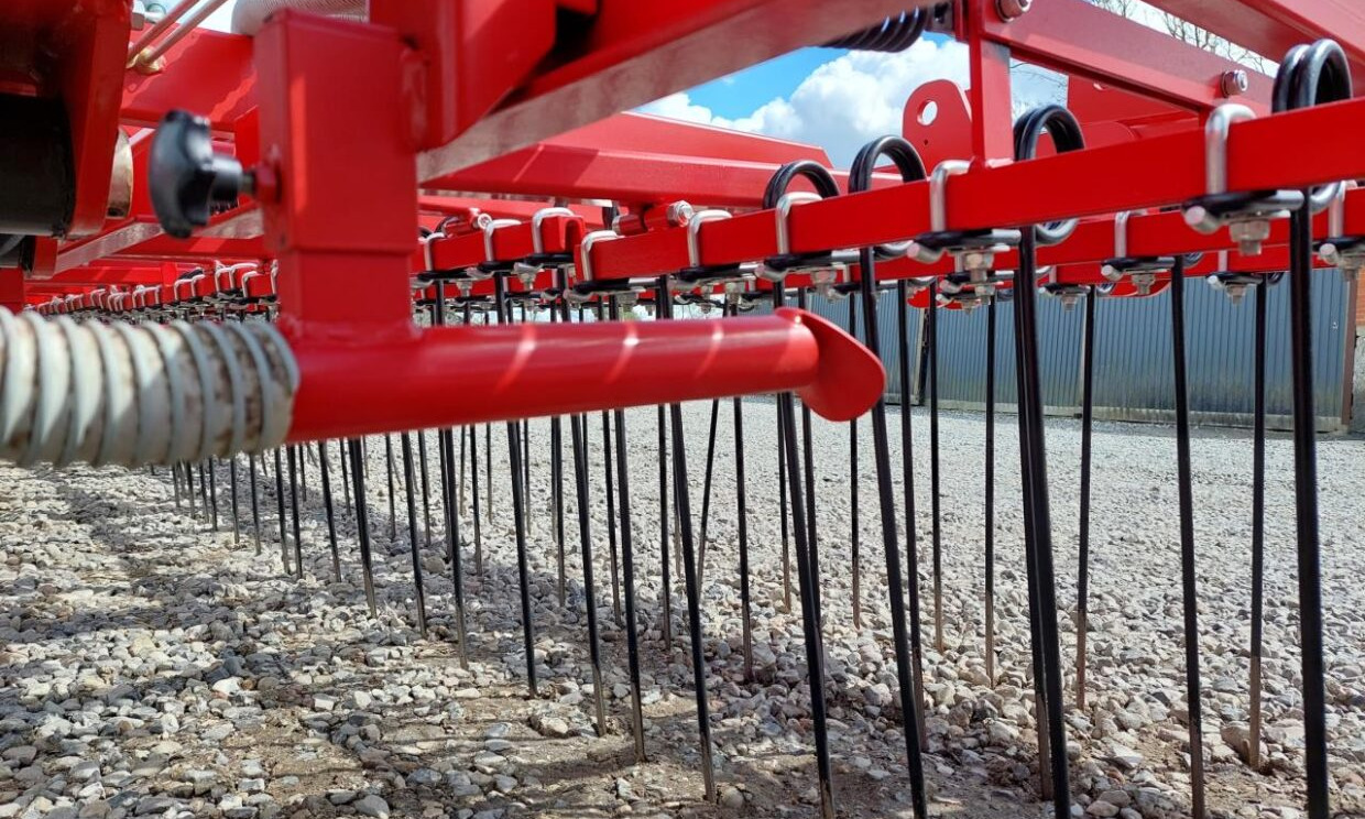 CMN Flex-Weeder 18m med frøudstyr - Борона: фото 4 CMN Flex-Weeder 18m med frøudstyr - Борона: фото 4