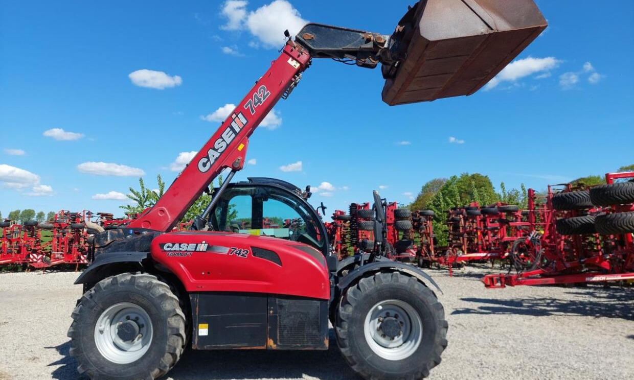 Case IH Farmlift 742 - Навантажувач телескопічний: фото 1 Case IH Farmlift 742 - Навантажувач телескопічний: фото 1