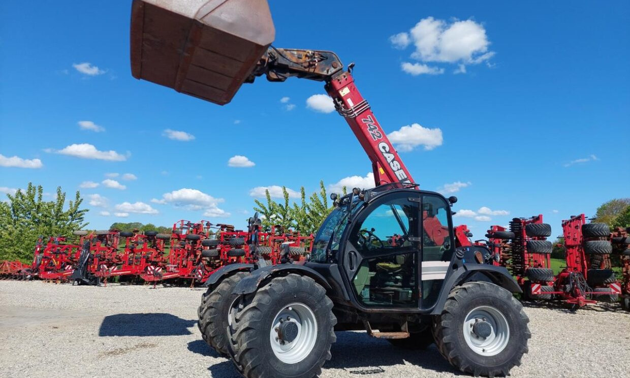 Case IH Farmlift 742 - Навантажувач телескопічний: фото 2 Case IH Farmlift 742 - Навантажувач телескопічний: фото 2
