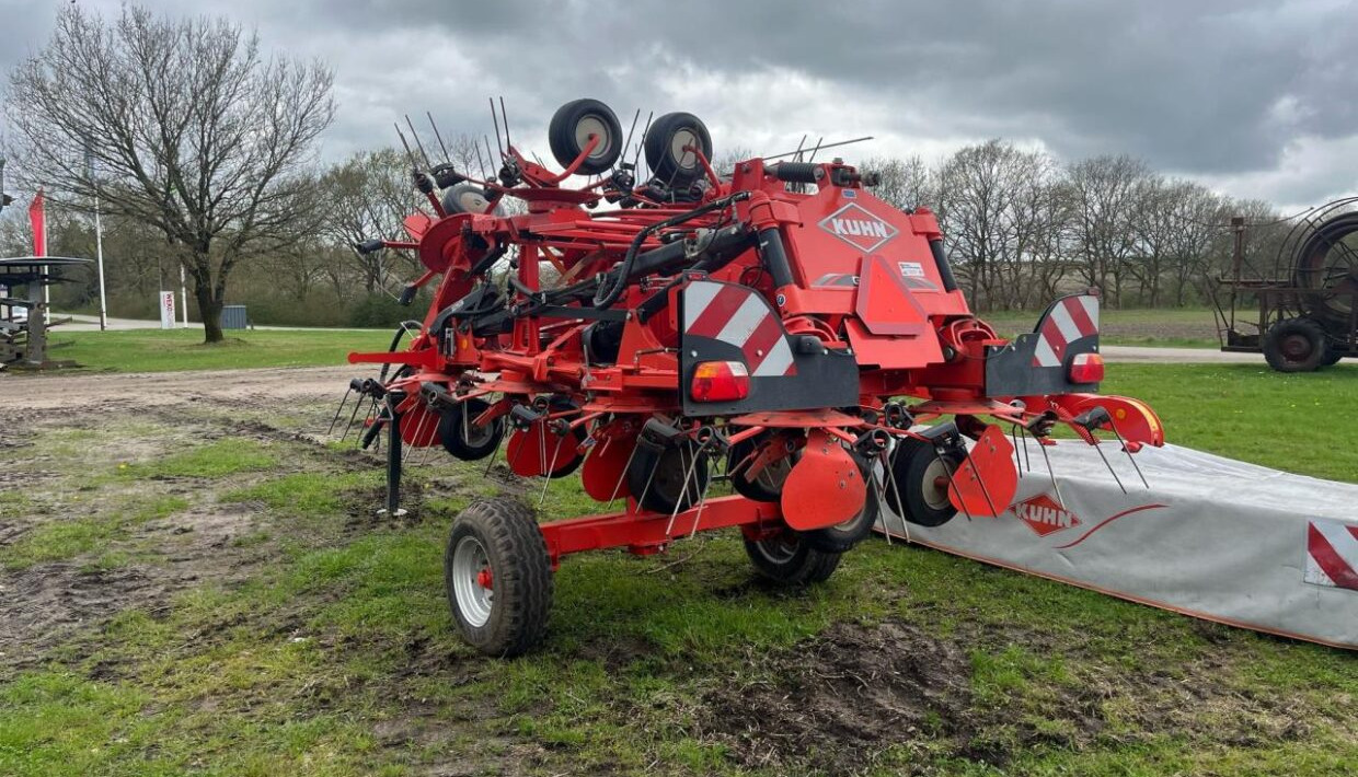 Kuhn 13M SPREDER - Сіноворушилка: фото 2 Kuhn 13M SPREDER - Сіноворушилка: фото 2