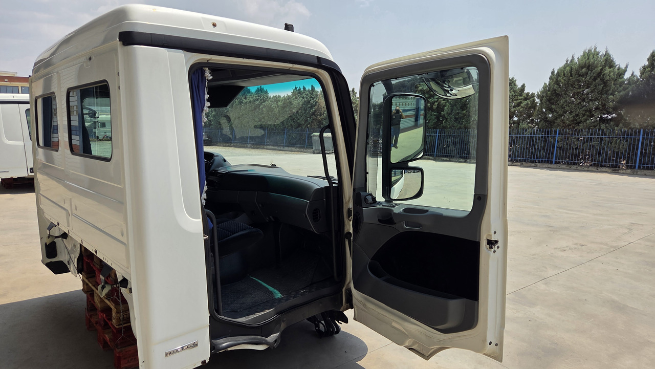 MERCEDES-BENZ ACTROS MP3 SHORT 9416002005 - Кабіна: фото 5 MERCEDES-BENZ ACTROS MP3 SHORT 9416002005 - Кабіна: фото 5