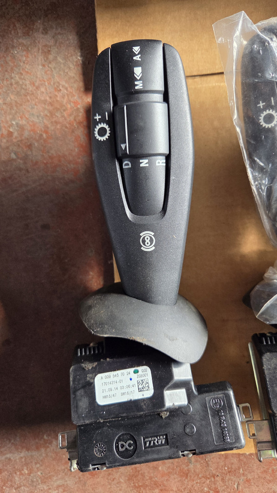 MERCEDES-BENZ ACTROS MP4 - Підрульовий перемикач в категорії Вантажівки: фото 4 MERCEDES-BENZ ACTROS MP4 - Підрульовий перемикач в категорії Вантажівки: фото 4