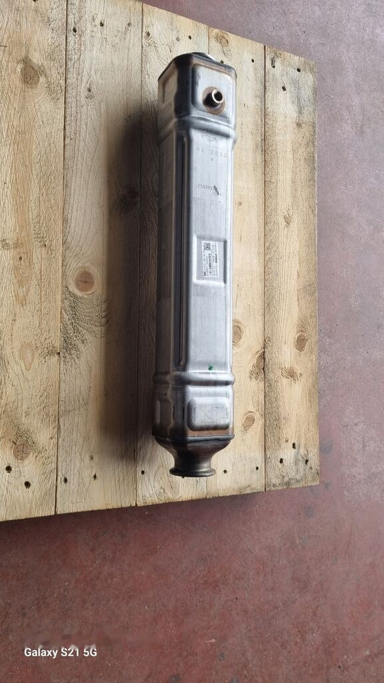 Mercedes-Benz EXHAUST GAS COULER A 4721401675 Mercedes-Benz ACTROS MP4 - Двигун та запчастини в категорії Вантажівки: фото 2 Mercedes-Benz EXHAUST GAS COULER A 4721401675 Mercedes-Benz ACTROS MP4 - Двигун та запчастини в категорії Вантажівки: фото 2