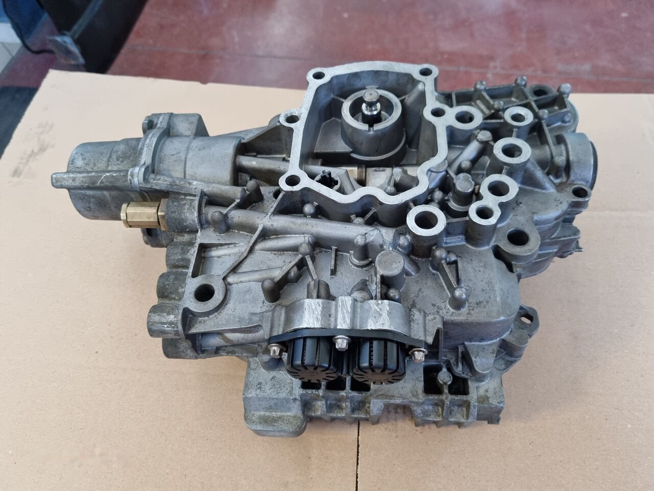 WABCO SHIFTING CYLINDER Mercedes-Benz ACTROS MP4 EURO 6 - Важіль перемикання передач в категорії Вантажівки: фото 5 WABCO SHIFTING CYLINDER Mercedes-Benz ACTROS MP4 EURO 6 - Важіль перемикання передач в категорії Вантажівки: фото 5