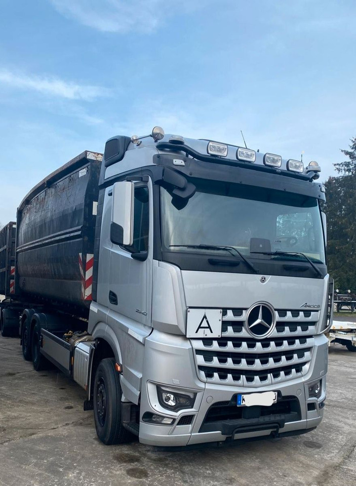 Mercedes-Benz Acocs 2548 6x2 Hakenabroller - Гаковий мультиліфт вантажівка: фото 2 Mercedes-Benz Acocs 2548 6x2 Hakenabroller - Гаковий мультиліфт вантажівка: фото 2