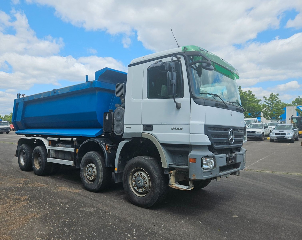 Mercedes-Benz Actros 4144 8x8 Hinterkipper - Самоскид вантажівка: фото 1 Mercedes-Benz Actros 4144 8x8 Hinterkipper - Самоскид вантажівка: фото 1