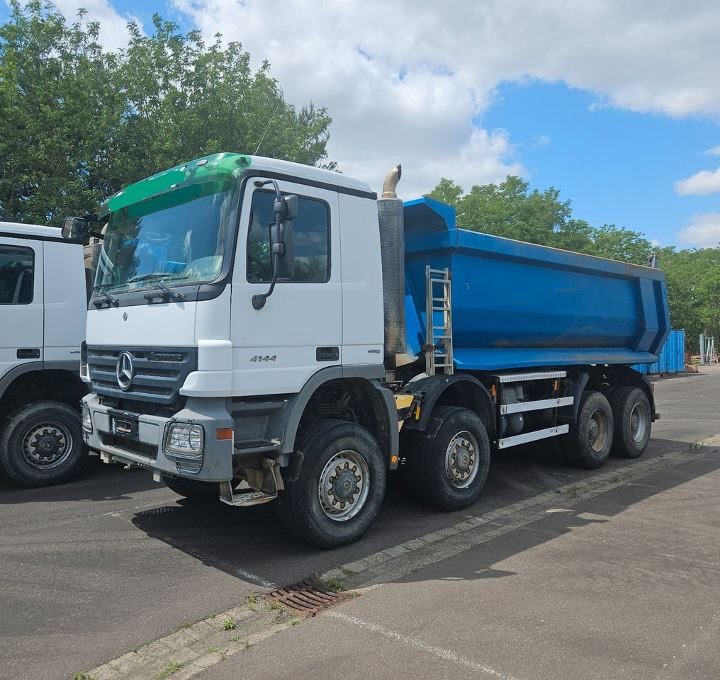 Mercedes-Benz Actros 4144 8x8 Hinterkipper - Самоскид вантажівка: фото 2 Mercedes-Benz Actros 4144 8x8 Hinterkipper - Самоскид вантажівка: фото 2