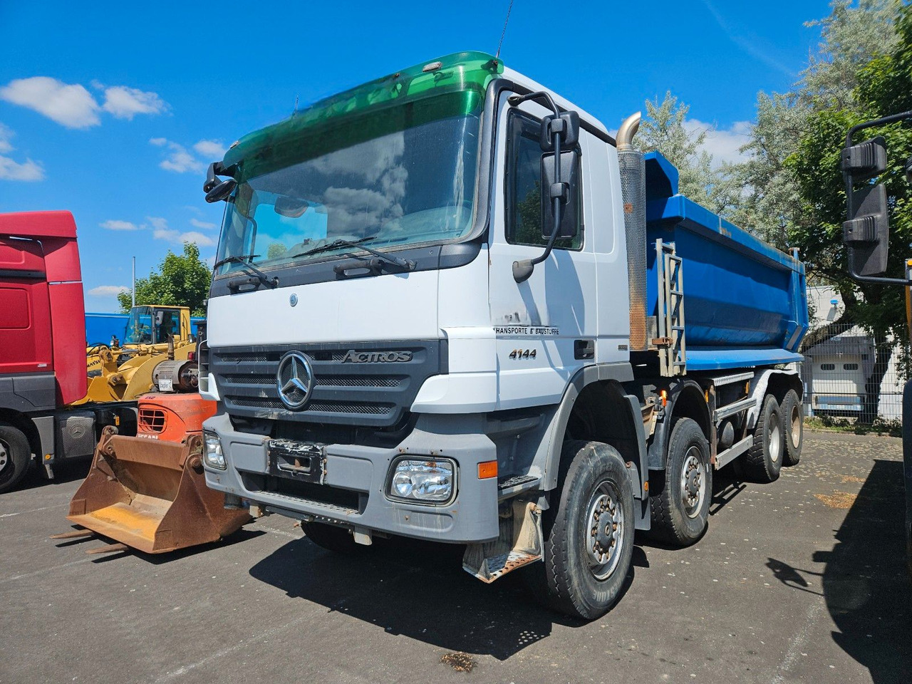 Mercedes-Benz Actros 4144 8x8 Hinterkipper - Самоскид вантажівка: фото 1 Mercedes-Benz Actros 4144 8x8 Hinterkipper - Самоскид вантажівка: фото 1