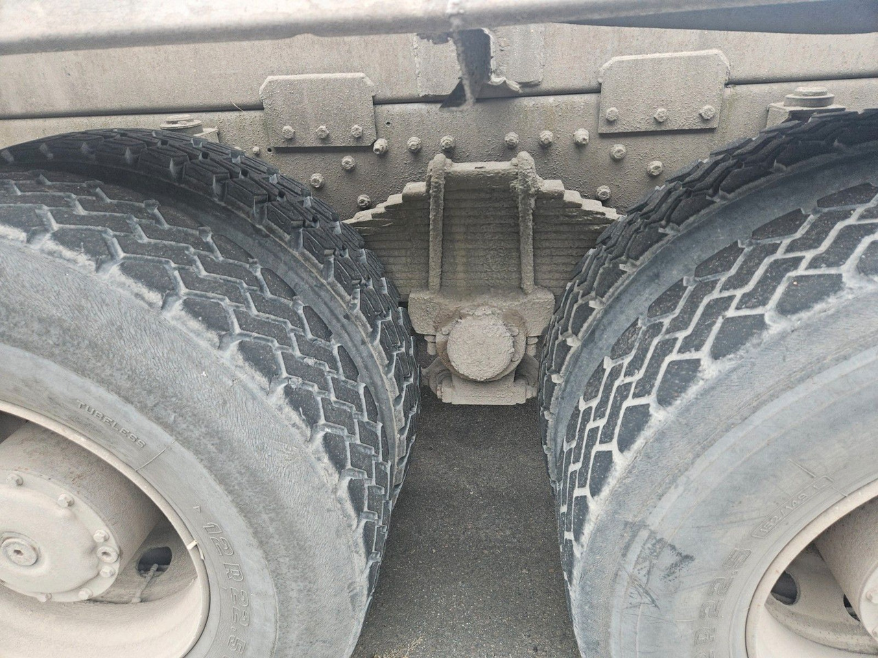 Mercedes-Benz SK 2527 6x4 Blatt/Blatt Hakenabroller - Гаковий мультиліфт вантажівка: фото 4 Mercedes-Benz SK 2527 6x4 Blatt/Blatt Hakenabroller - Гаковий мультиліфт вантажівка: фото 4