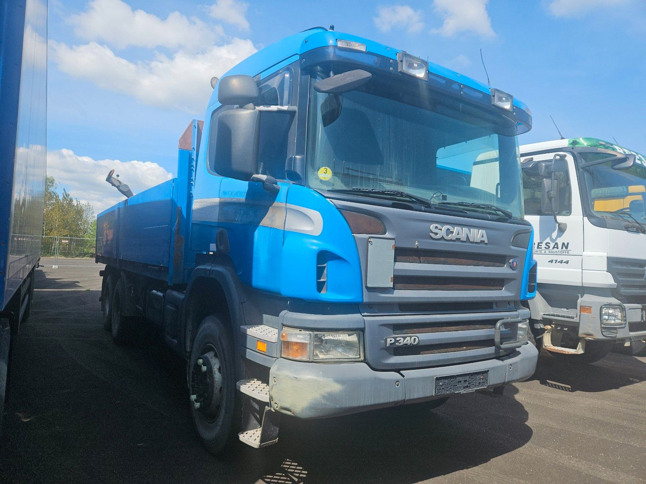 Scania P340 6x6 Pritsche Schaltgetriebe Blatt/Blatt - Бортова вантажівка/ Платформа: фото 2 Scania P340 6x6 Pritsche Schaltgetriebe Blatt/Blatt - Бортова вантажівка/ Платформа: фото 2