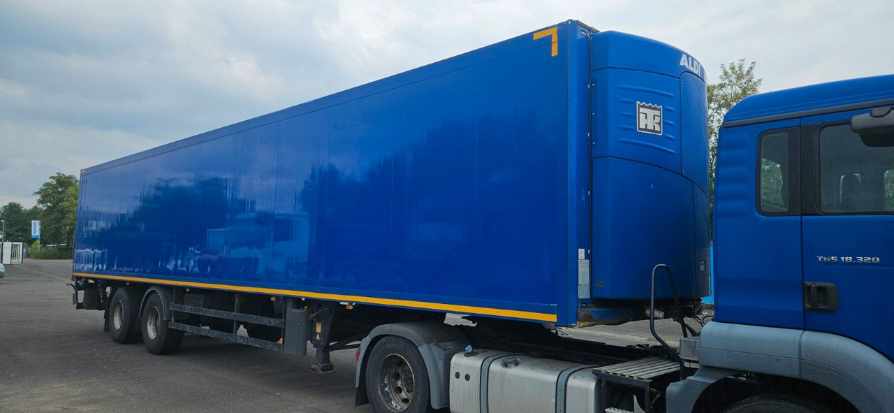 Schmitz Cargobull Kühlkoffer ThermoKing mit Ladebordwand - Рефрижератор напівпричіп: фото 1 Schmitz Cargobull Kühlkoffer ThermoKing mit Ladebordwand - Рефрижератор напівпричіп: фото 1