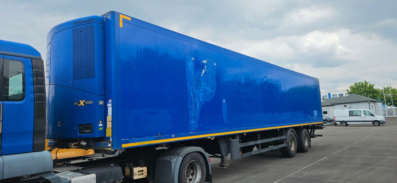 Schmitz Cargobull Kühlkoffer ThermoKing mit Ladebordwand - Рефрижератор напівпричіп: фото 2 Schmitz Cargobull Kühlkoffer ThermoKing mit Ladebordwand - Рефрижератор напівпричіп: фото 2