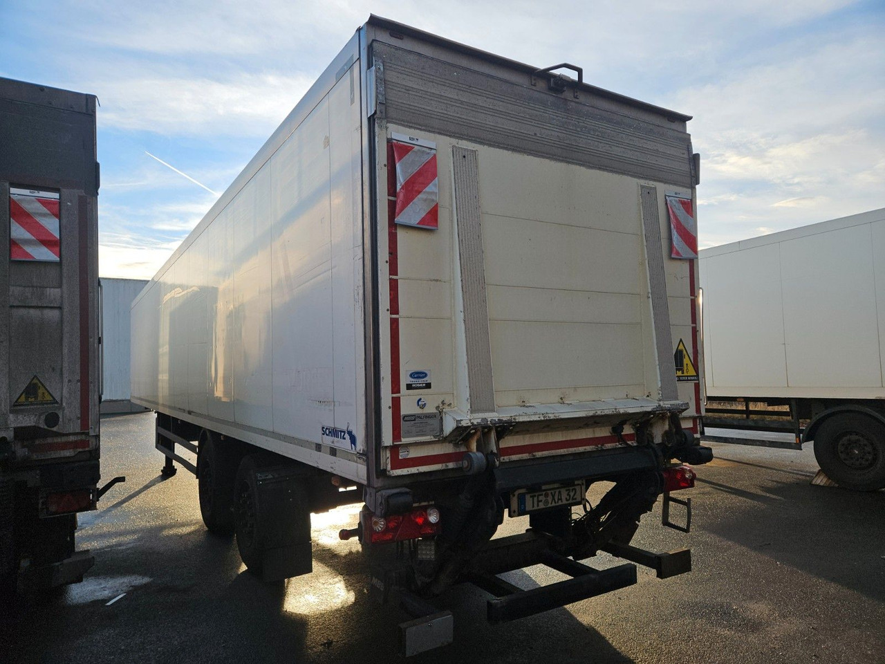 Schmitz Cargobull SKO 20 mit LBW ohne Kühlaggregat - Закритий кузов напівпричіп: фото 3 Schmitz Cargobull SKO 20 mit LBW ohne Kühlaggregat - Закритий кузов напівпричіп: фото 3