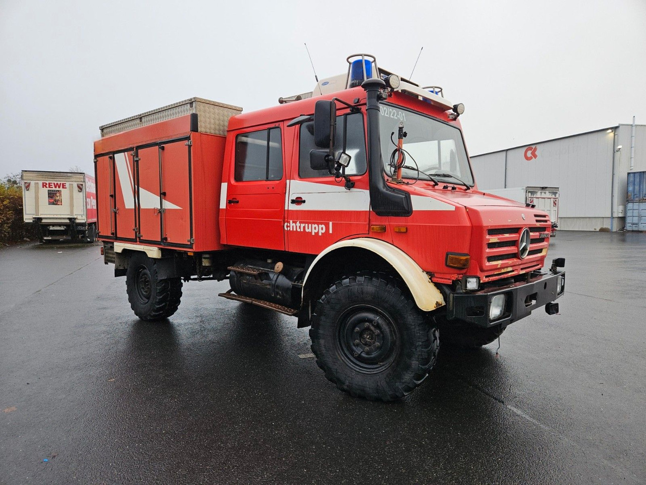 Unimog U4000 4x4 DOKA Tanklöschfahrzeug Feuerwehr - Вантажівка цистерна: фото 5 Unimog U4000 4x4 DOKA Tanklöschfahrzeug Feuerwehr - Вантажівка цистерна: фото 5