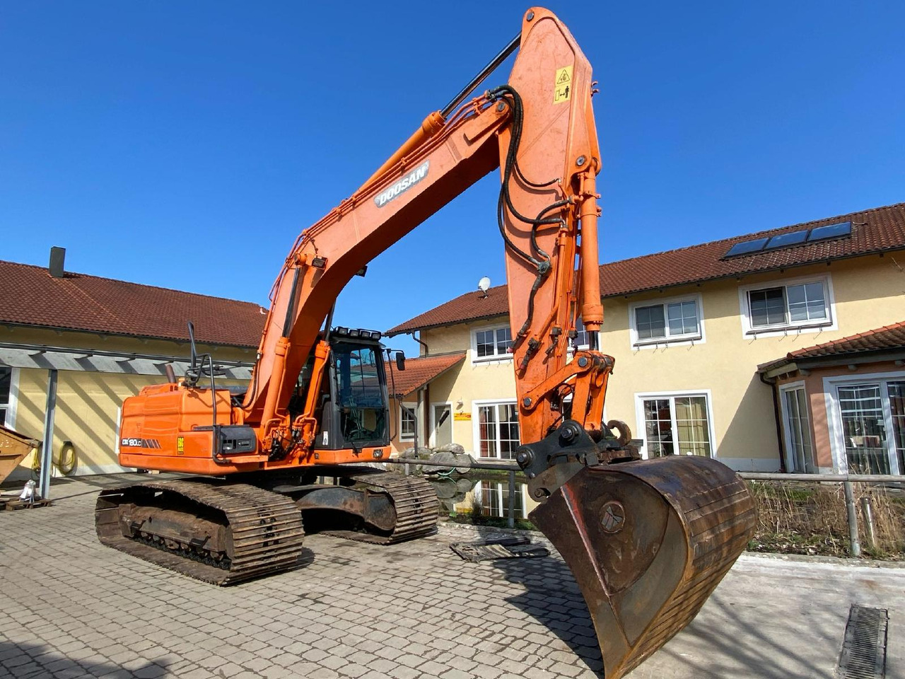Doosan DX 180 LC -3 - Гусеничний екскаватор: фото 1 Doosan DX 180 LC -3 - Гусеничний екскаватор: фото 1