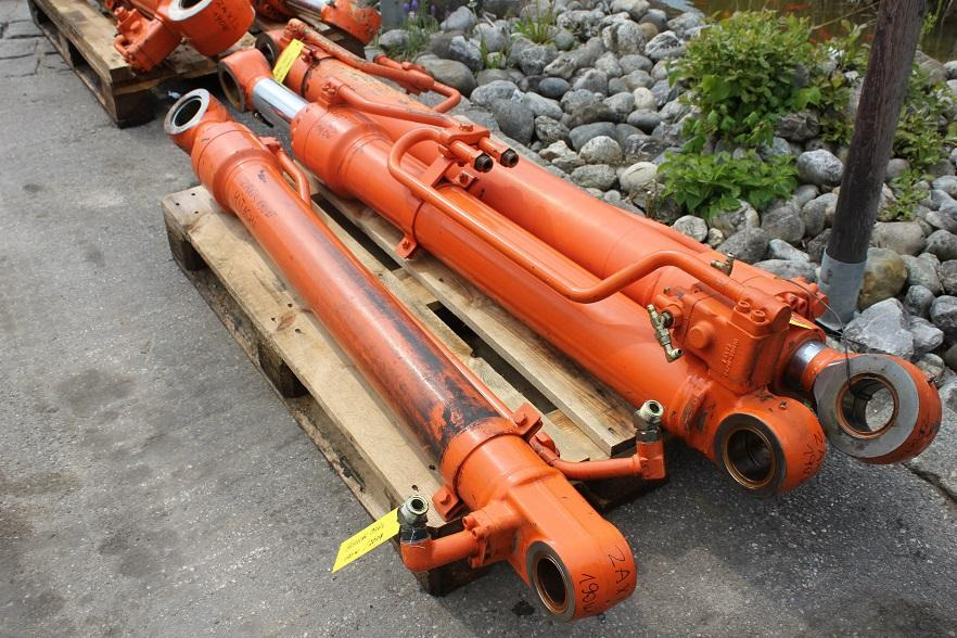 Hitachi ZX190W - Гідроциліндр в категорії Будівельна техніка: фото 4 Hitachi ZX190W - Гідроциліндр в категорії Будівельна техніка: фото 4