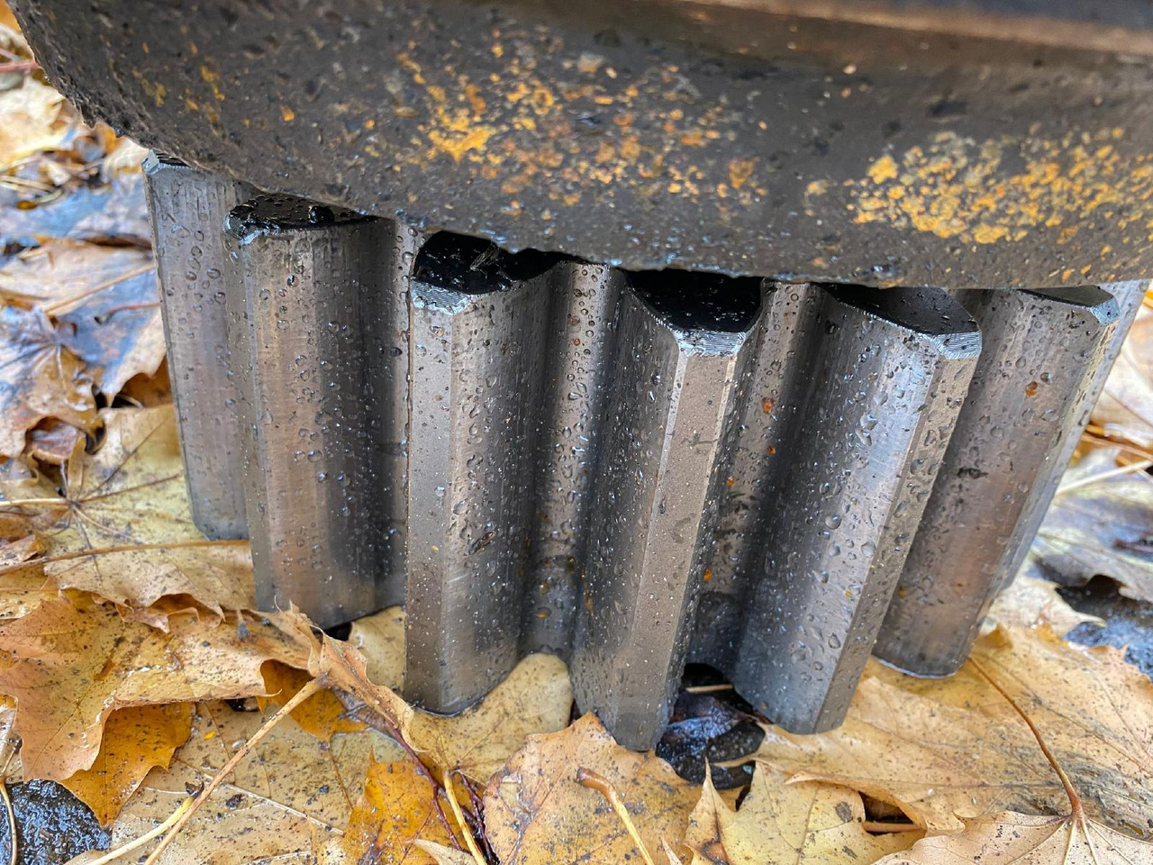 Holland E 305 - Поворотний редуктор в категорії Будівельна техніка: фото 3 Holland E 305 - Поворотний редуктор в категорії Будівельна техніка: фото 3