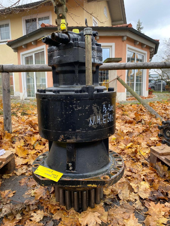 Holland E 305 - Поворотний редуктор в категорії Будівельна техніка: фото 4 Holland E 305 - Поворотний редуктор в категорії Будівельна техніка: фото 4