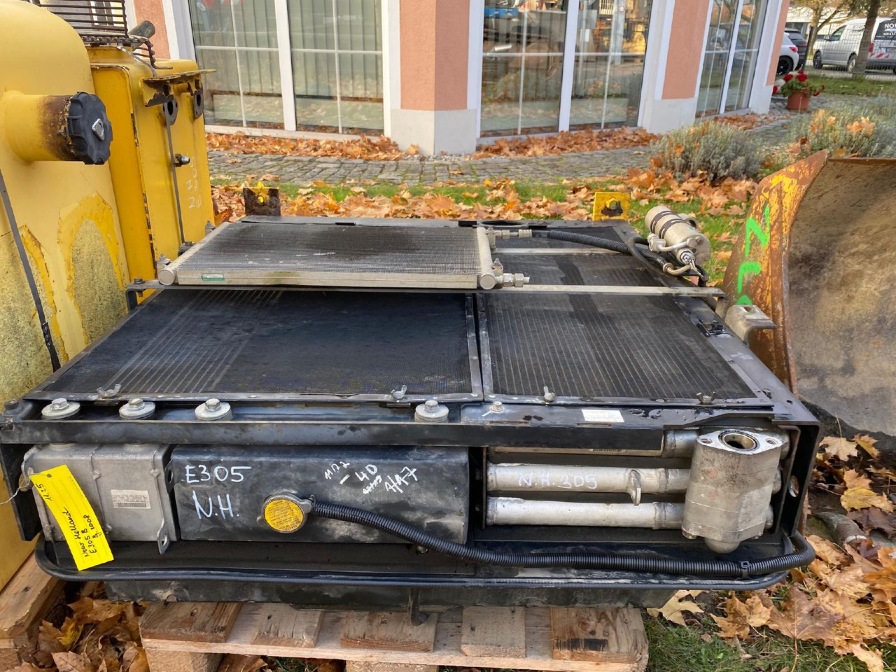 Holland E 305 - Система охолодження в категорії Будівельна техніка: фото 3 Holland E 305 - Система охолодження в категорії Будівельна техніка: фото 3