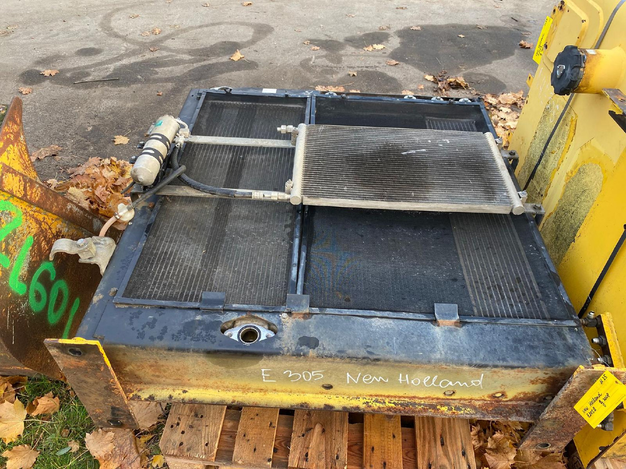 Holland E 305 - Система охолодження в категорії Будівельна техніка: фото 4 Holland E 305 - Система охолодження в категорії Будівельна техніка: фото 4