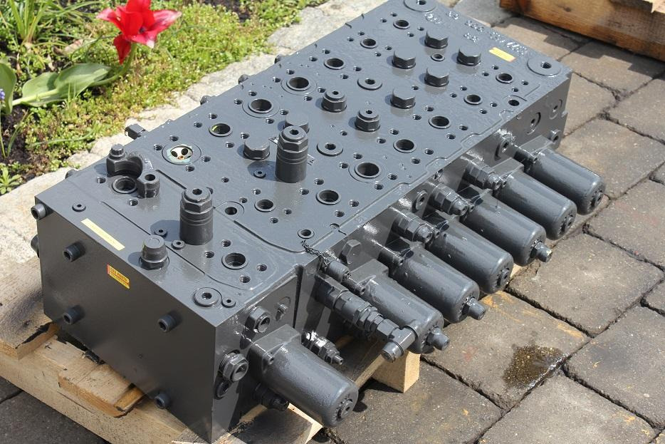 Holland WE150C - Гідравлічний клапан в категорії Будівельна техніка: фото 1 Holland WE150C - Гідравлічний клапан в категорії Будівельна техніка: фото 1