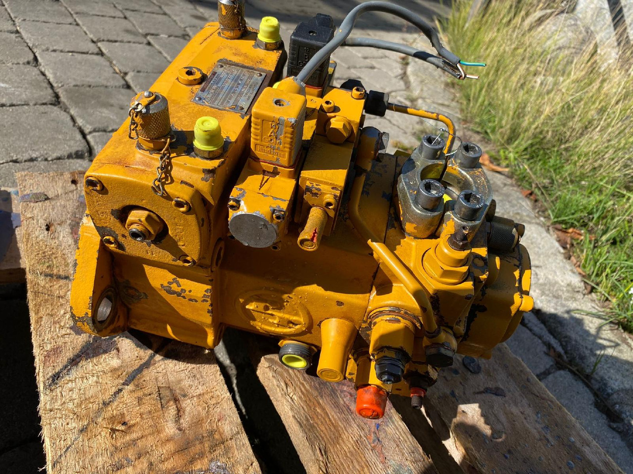 Hydromatik A4V90 aus L 531 - Гідронасос в категорії Будівельна техніка: фото 4 Hydromatik A4V90 aus L 531 - Гідронасос в категорії Будівельна техніка: фото 4