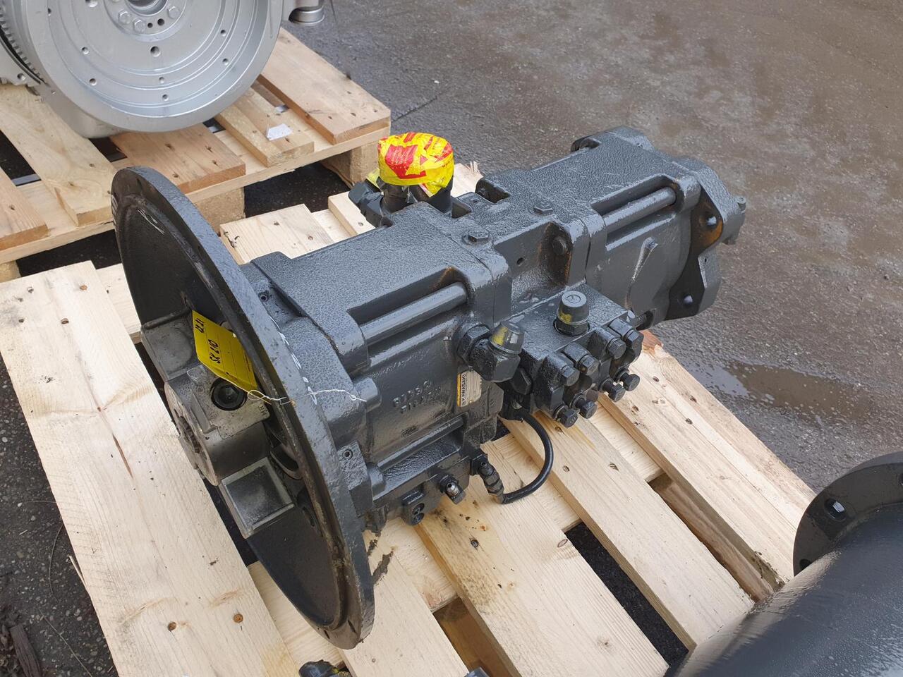 Kawasaki K3V112 aus Kobelco SK 210 - Гідронасос в категорії Будівельна техніка: фото 4 Kawasaki K3V112 aus Kobelco SK 210 - Гідронасос в категорії Будівельна техніка: фото 4