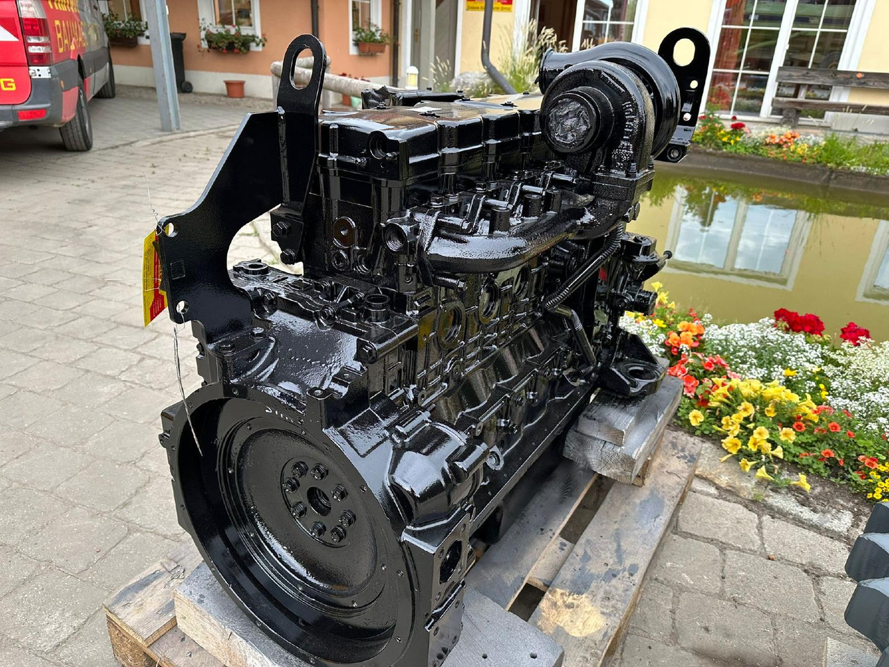 Komatsu SAA6D107-E1 n ü aus D51 - Двигун в категорії Будівельна техніка: фото 1 Komatsu SAA6D107-E1 n ü aus D51 - Двигун в категорії Будівельна техніка: фото 1