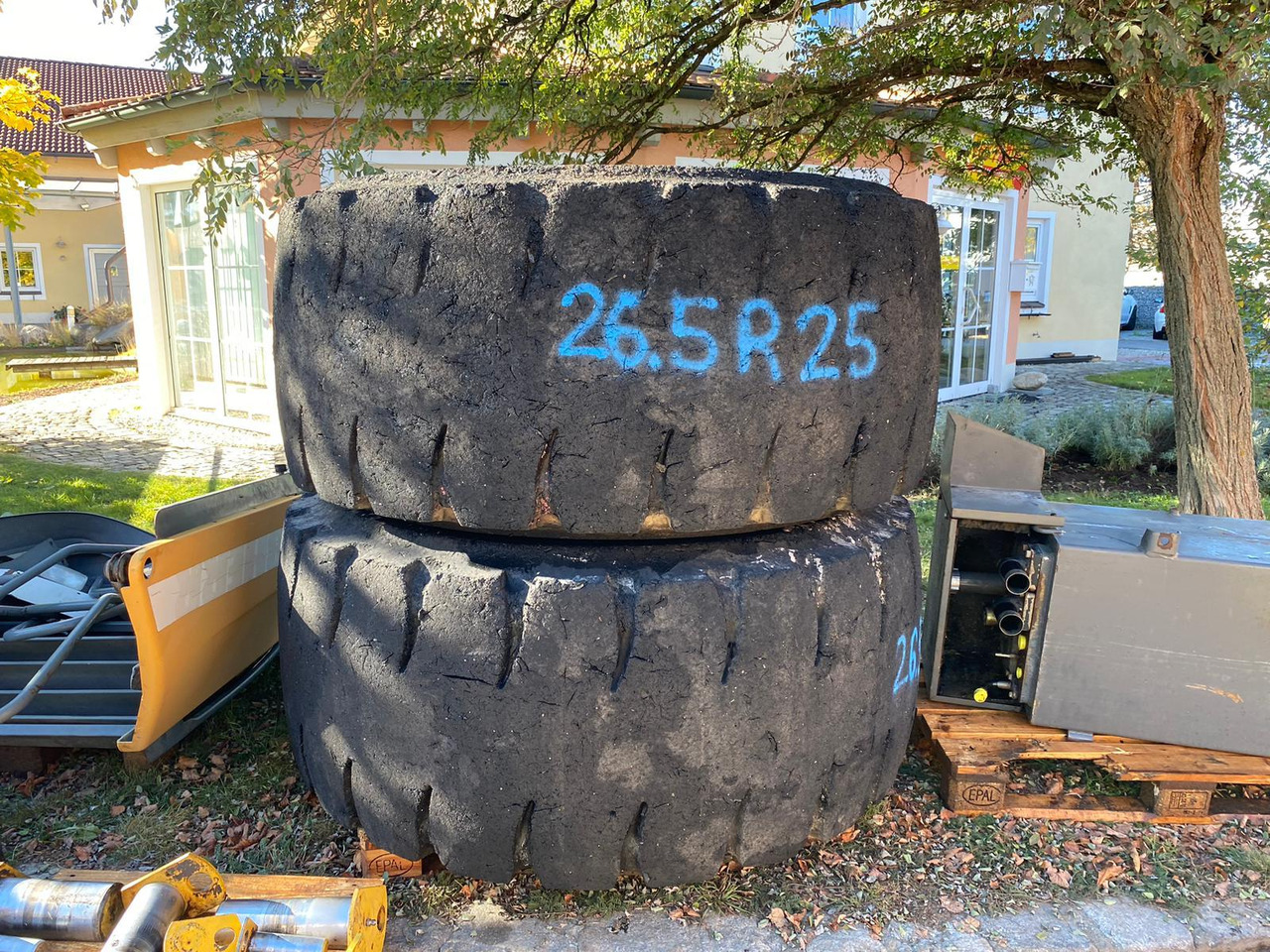 Liebherr 26,5R25 aus L564 - Шина в категорії Будівельна техніка: фото 5 Liebherr 26,5R25 aus L564 - Шина в категорії Будівельна техніка: фото 5
