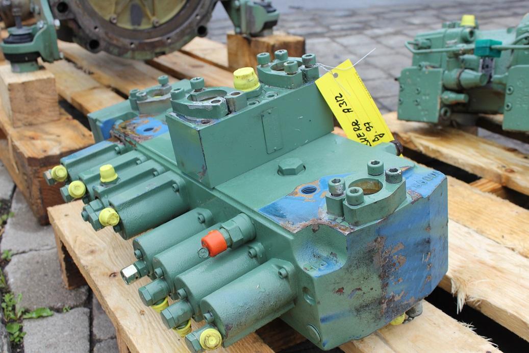 Liebherr A312 - Гідравлічний клапан в категорії Будівельна техніка: фото 3 Liebherr A312 - Гідравлічний клапан в категорії Будівельна техніка: фото 3