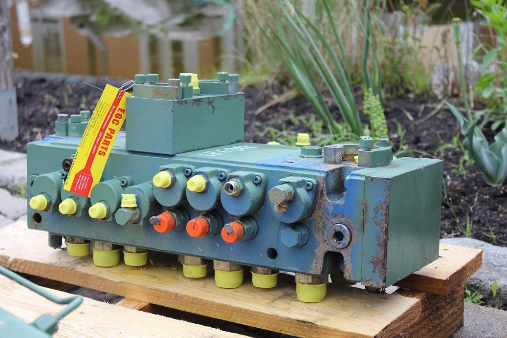 Liebherr A312 - Гідравлічний клапан в категорії Будівельна техніка: фото 5 Liebherr A312 - Гідравлічний клапан в категорії Будівельна техніка: фото 5