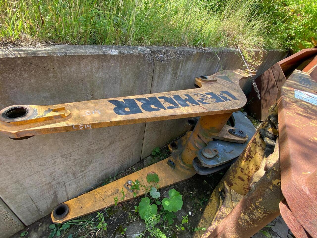 Liebherr L 514 - Стріла: фото 1 Liebherr L 514 - Стріла: фото 1