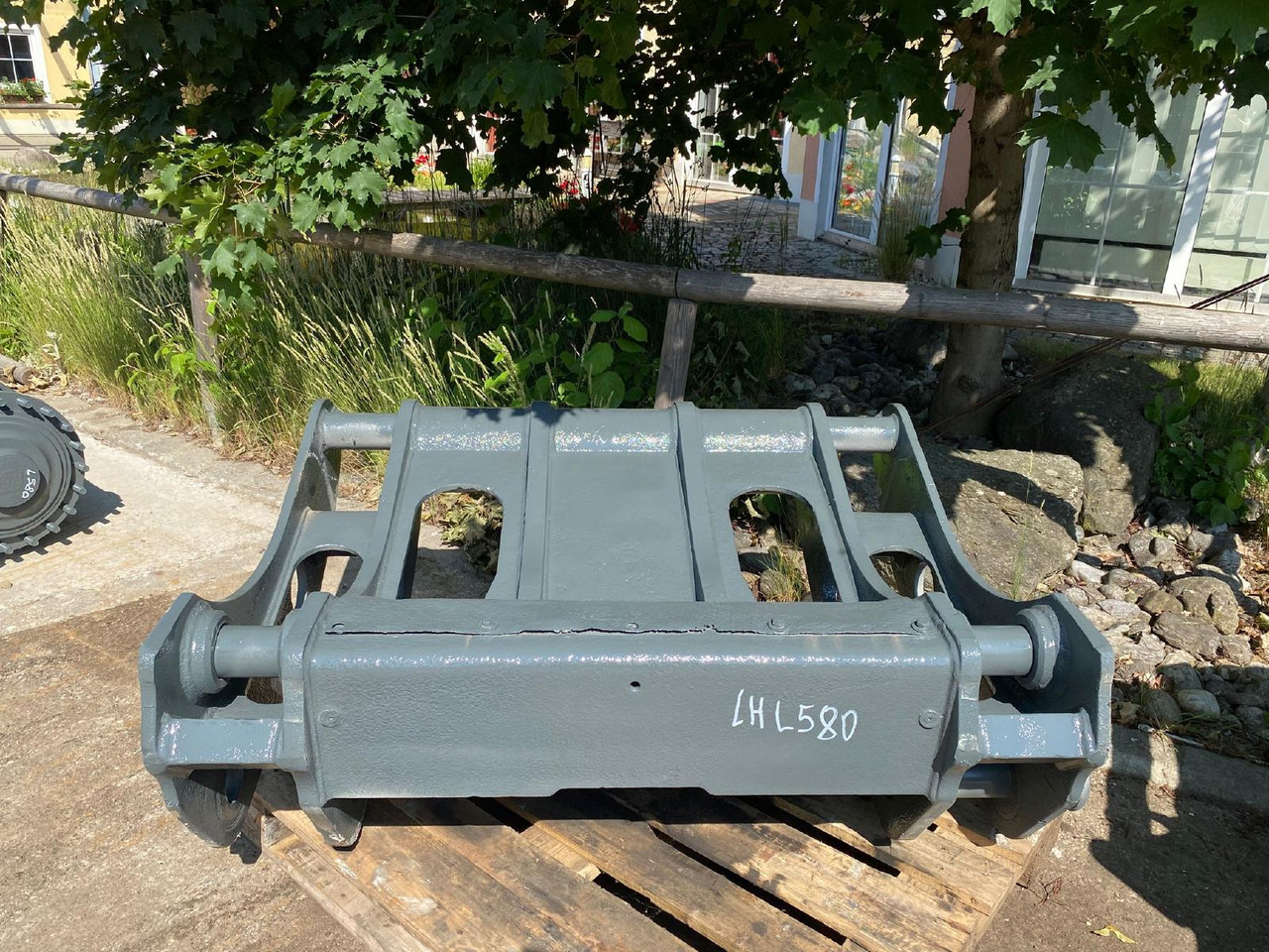 Liebherr L 580 - Зчіпний пристрій: фото 4 Liebherr L 580 - Зчіпний пристрій: фото 4