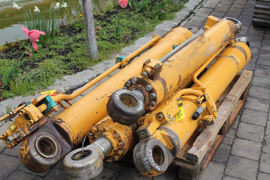 Liebherr R 924 HDSL - Гідроциліндр в категорії Будівельна техніка: фото 1 Liebherr R 924 HDSL - Гідроциліндр в категорії Будівельна техніка: фото 1