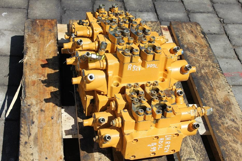 Liebherr R 924 HDSL - Гідравлічний клапан в категорії Будівельна техніка: фото 2 Liebherr R 924 HDSL - Гідравлічний клапан в категорії Будівельна техніка: фото 2