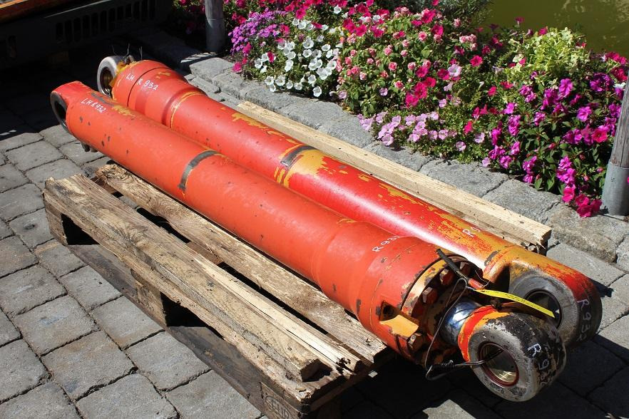 Liebherr R 932 LIT - Гідроциліндр в категорії Будівельна техніка: фото 1 Liebherr R 932 LIT - Гідроциліндр в категорії Будівельна техніка: фото 1