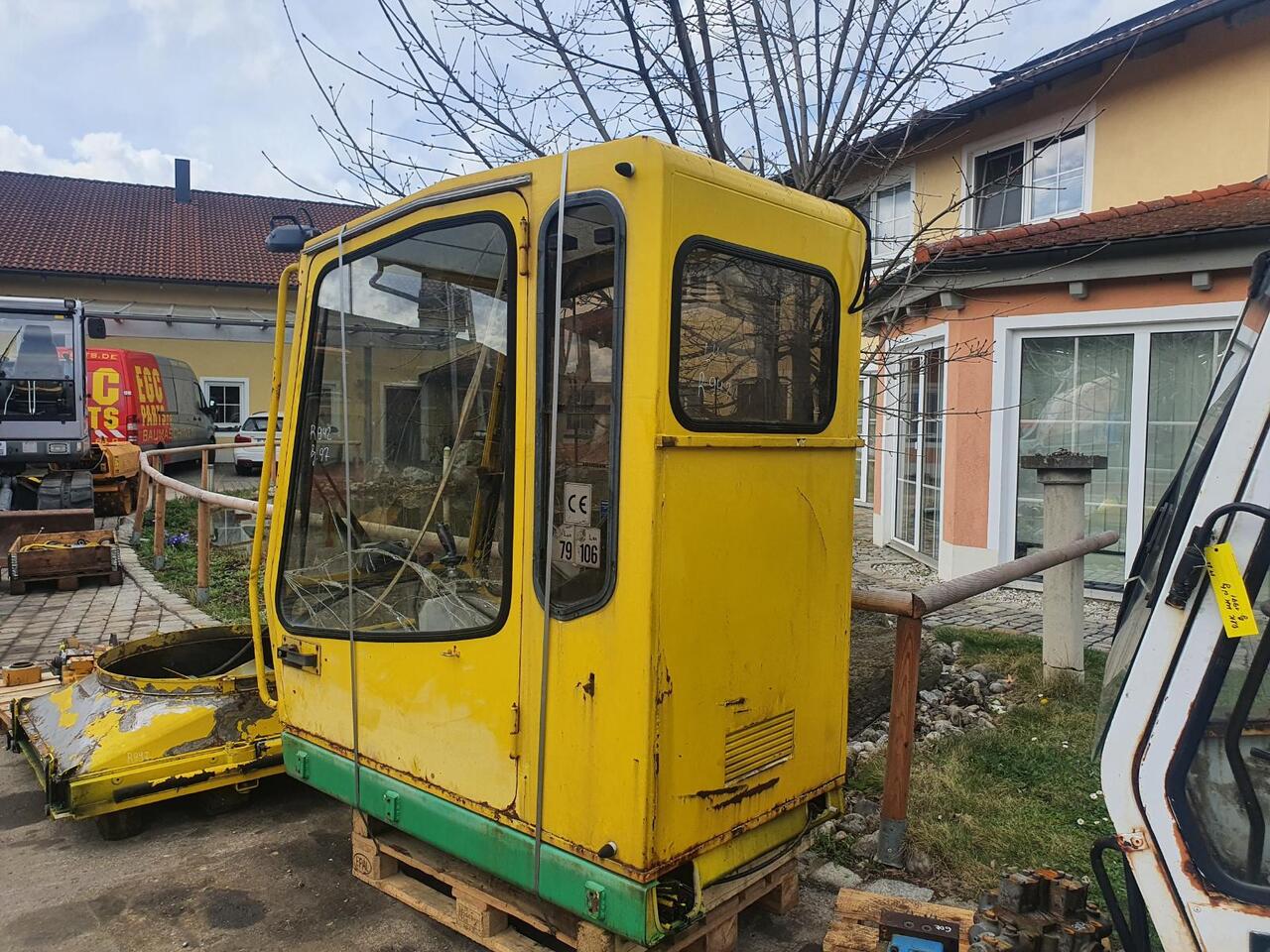 Liebherr R 942 - Кабіна в категорії Гусеничні екскаватори: фото 4 Liebherr R 942 - Кабіна в категорії Гусеничні екскаватори: фото 4